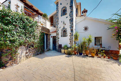 Řadový dům na prodej v Torrox, Málaga. 