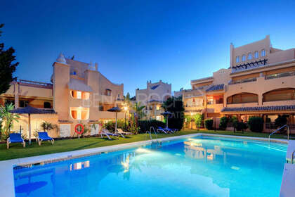 Апартаменты Продажа в Elviria, Marbella, Málaga. 
