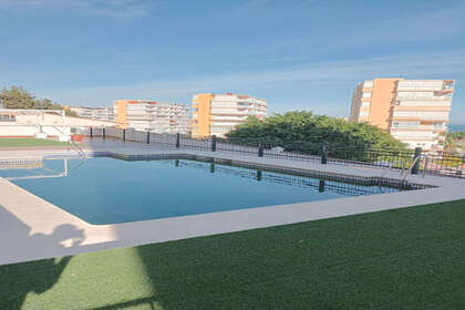 Apartament venda a La Carihuela, Torremolinos, Málaga. 