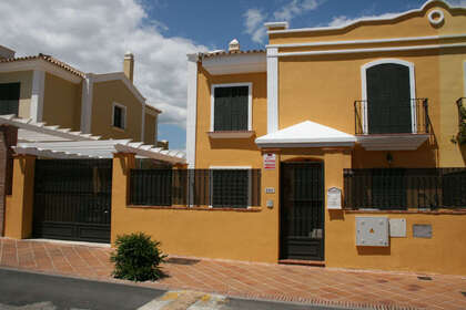 Huse til salg i Guadalmina, Málaga. 