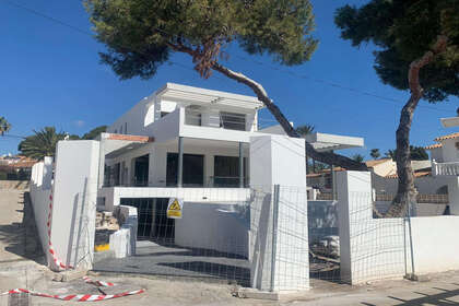 Cluster house for sale in Marbella, Málaga. 